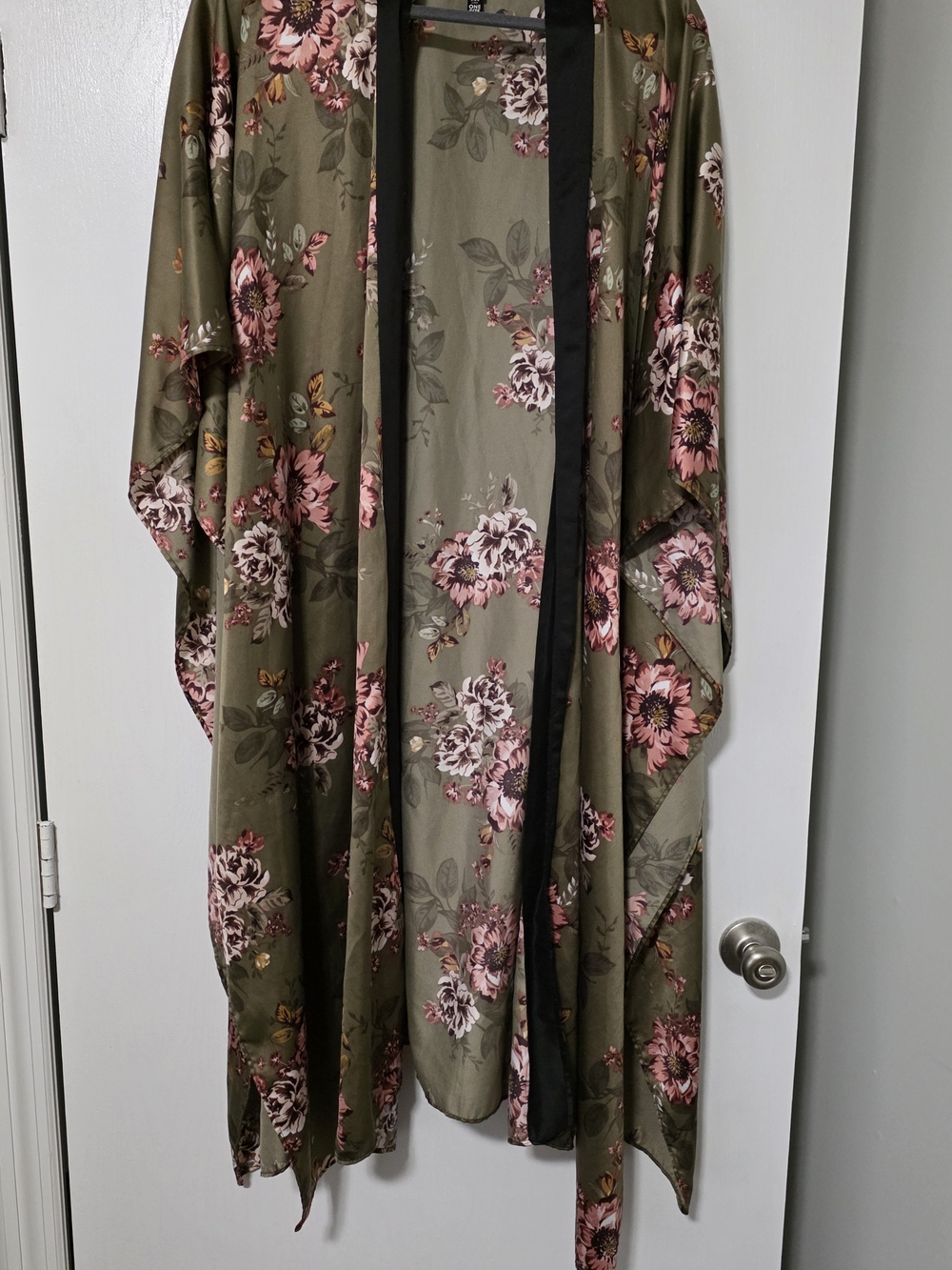 TORRID Olive Floral Open-Front Kimono